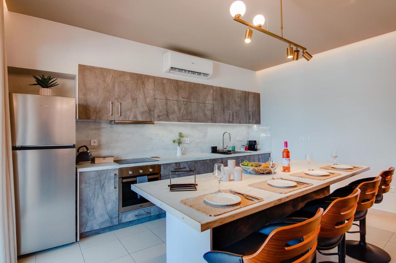 Agapi'S Luxury Apartment Pylos Exterior photo
