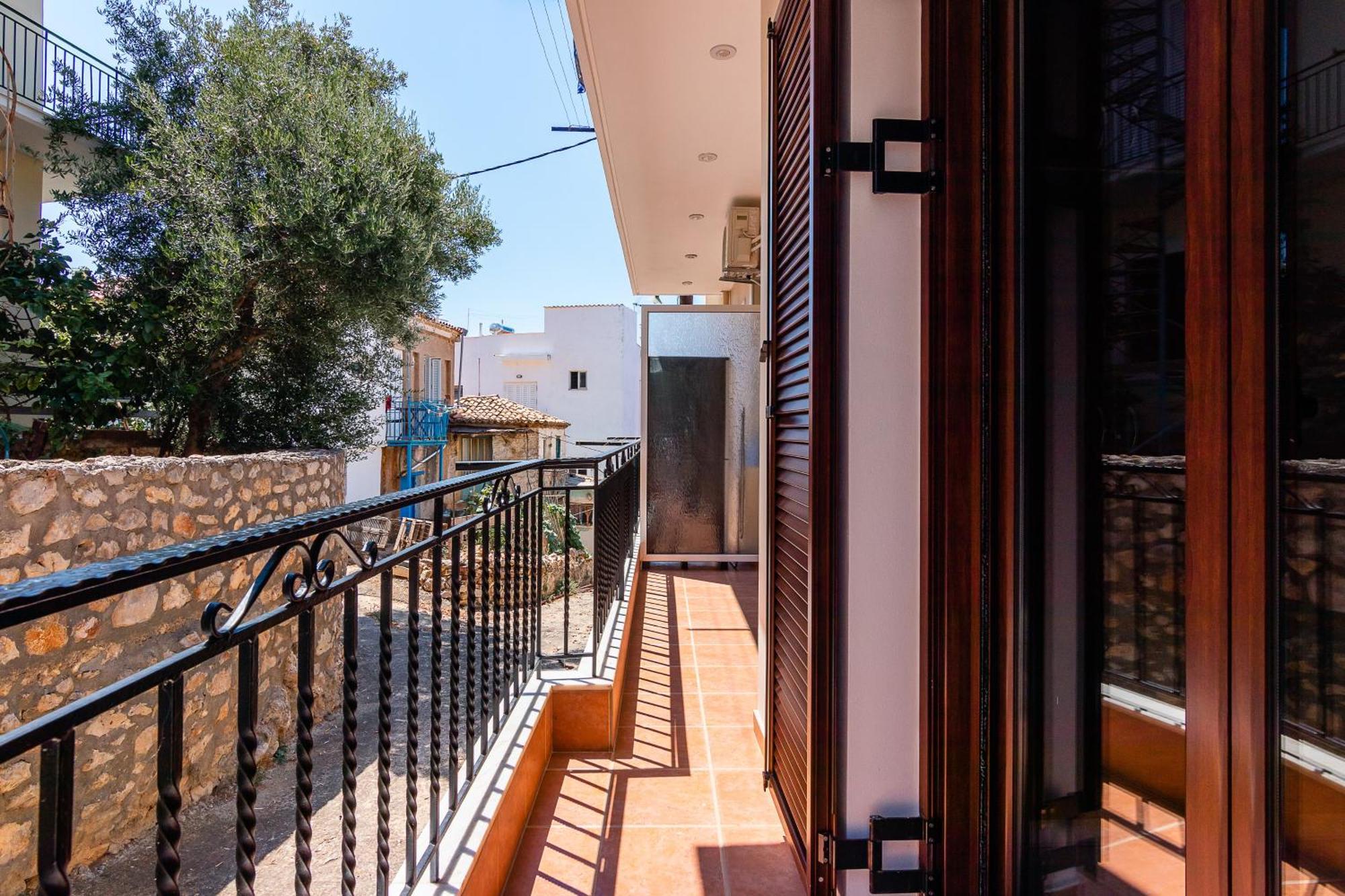 Agapi'S Luxury Apartment Pylos Exterior photo